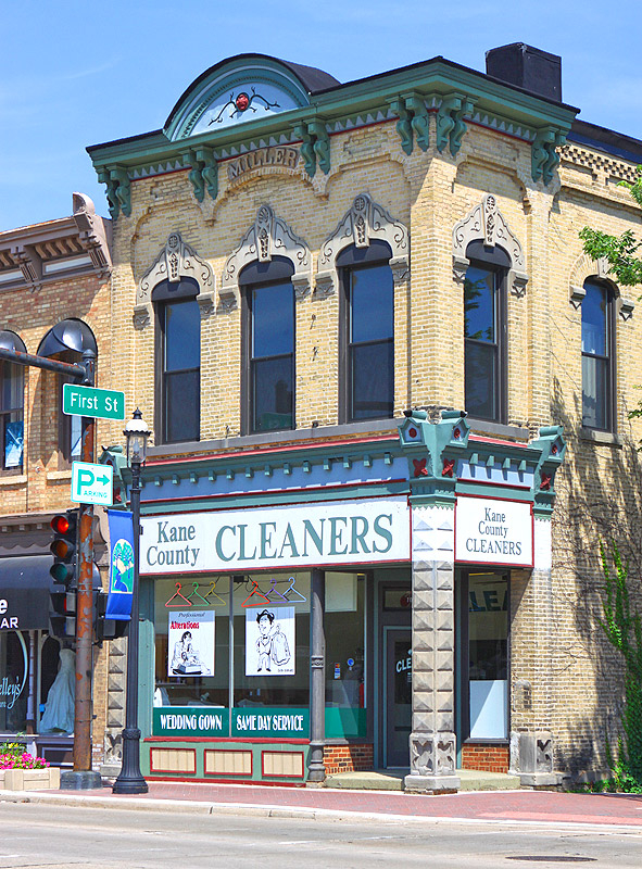 Great building in West Dundee, IL