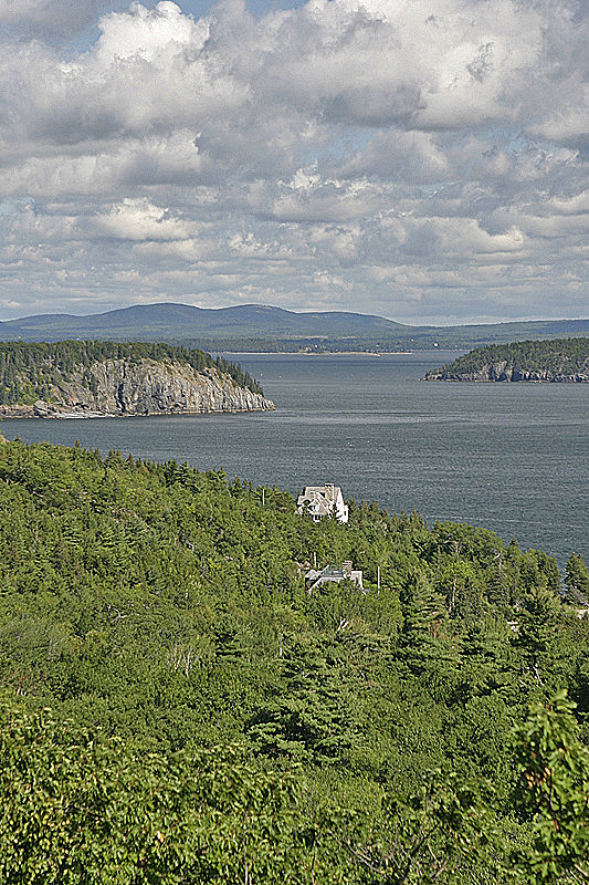 Rocks, firs and water - ah, Maine...