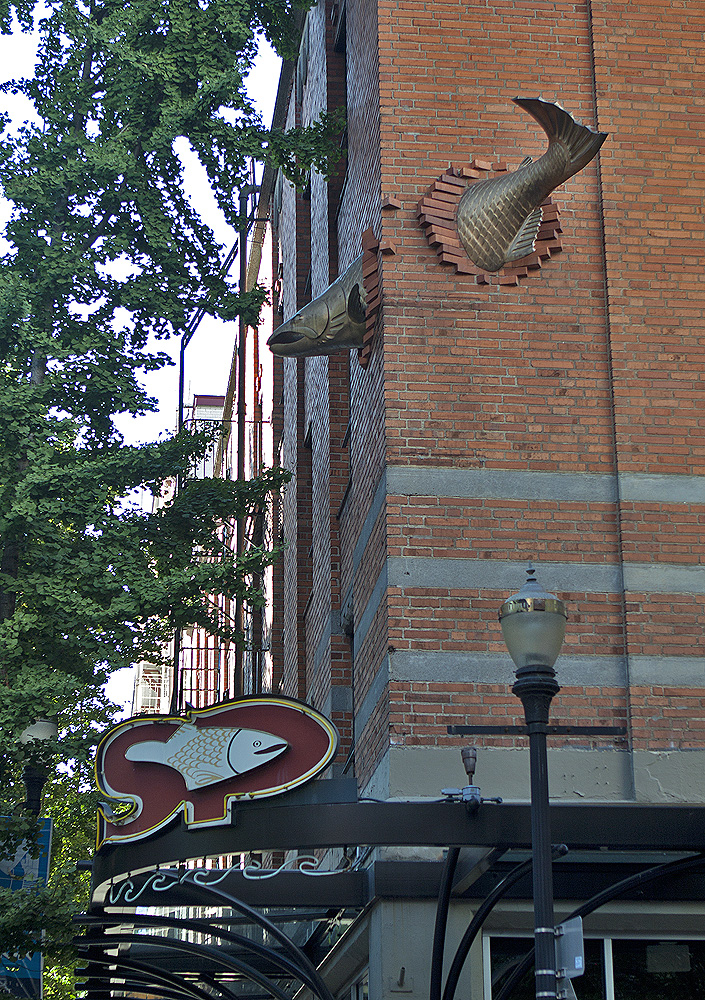 Right near our hotel. Happy Hour, Oysters and good beer.