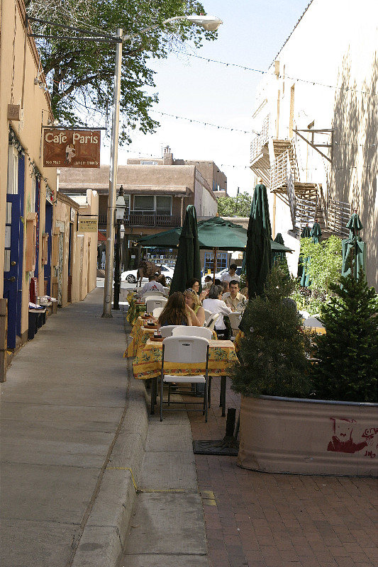 Didn't eat here, but looks interesting. Alley restaurant (7/2018- closed)